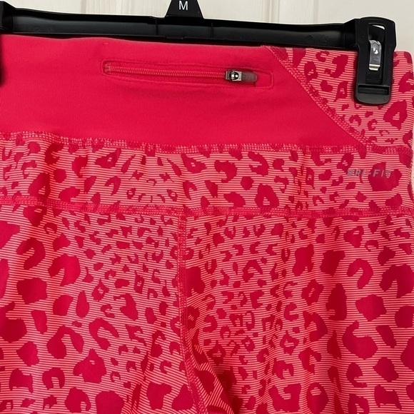 Nike Dri-Fit Cropped Legging - Picture 5 of 7